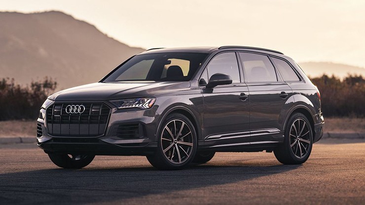 Audi Q7.