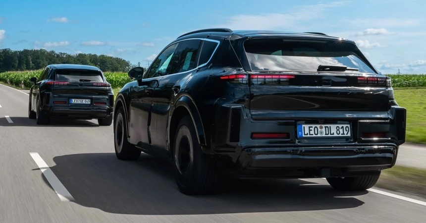 Porsche cho biết Cayenne thế hệ mới được xây dựng trên nền tảng PPE (Premium Platform Electric) với công nghệ điện 800 V tương tự Macan điện.